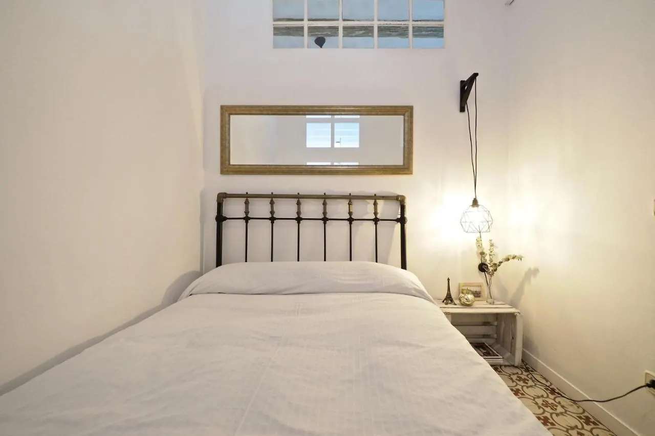Almodovar Apartment Barcelona