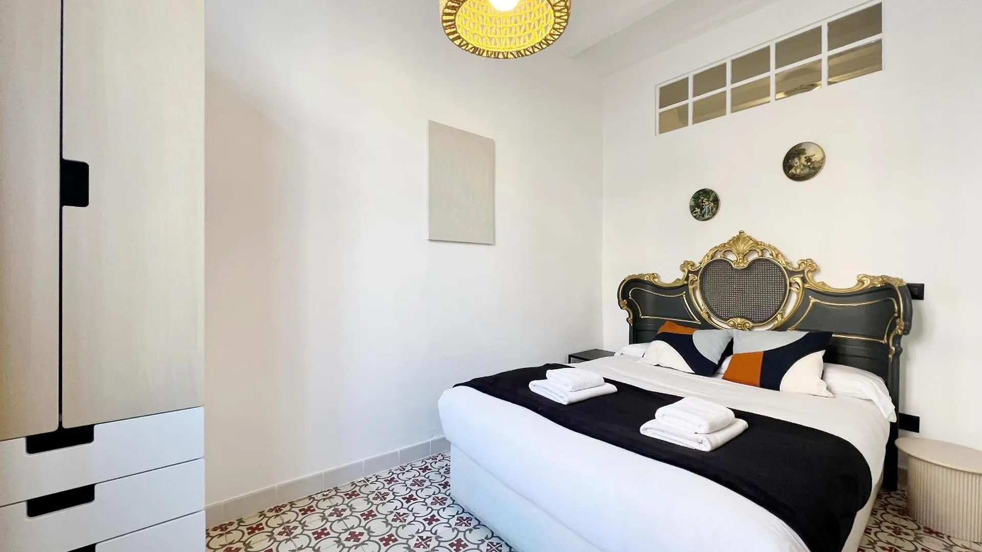 Almodovar Apartment Barcelona 0*,