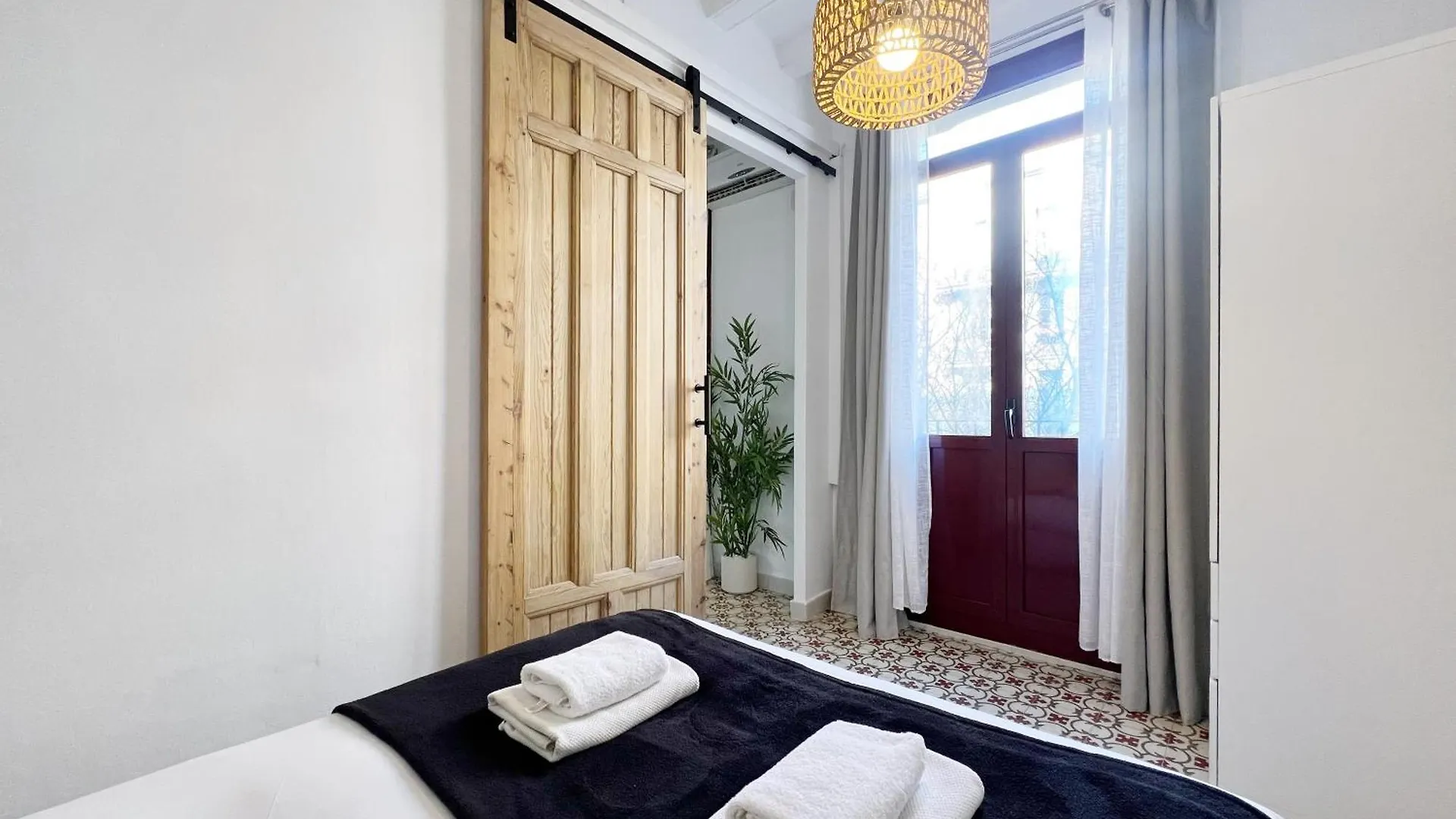 Almodovar Apartment Barcelona