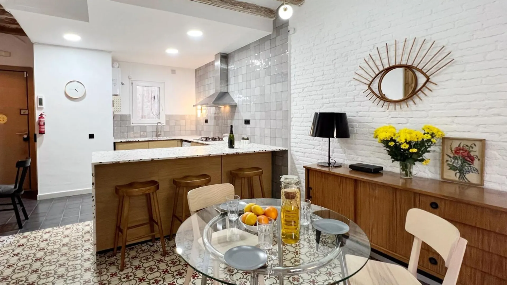 Almodovar Apartment Barcelona