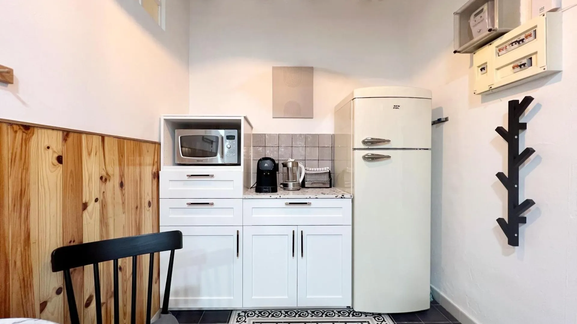 Almodovar Apartment Barcelona 0*,  Spain