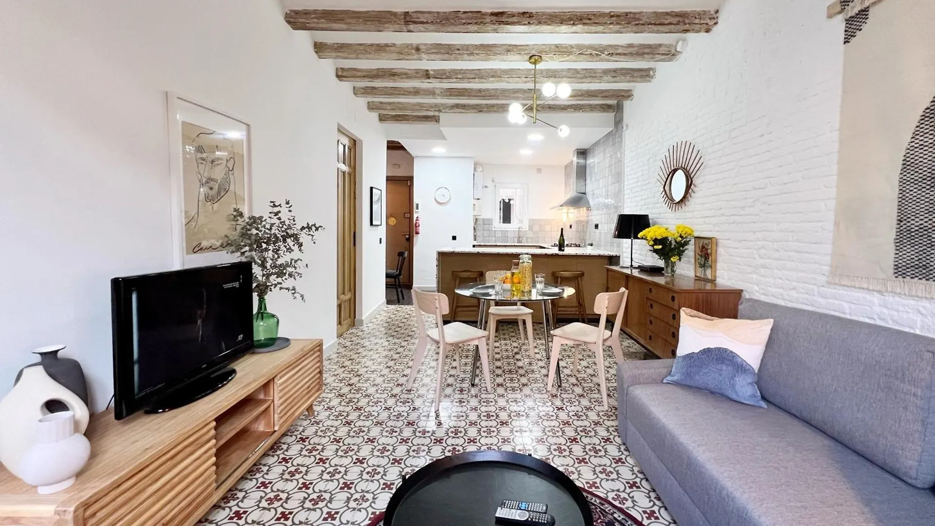 Almodovar Apartment Barcelona Spain
