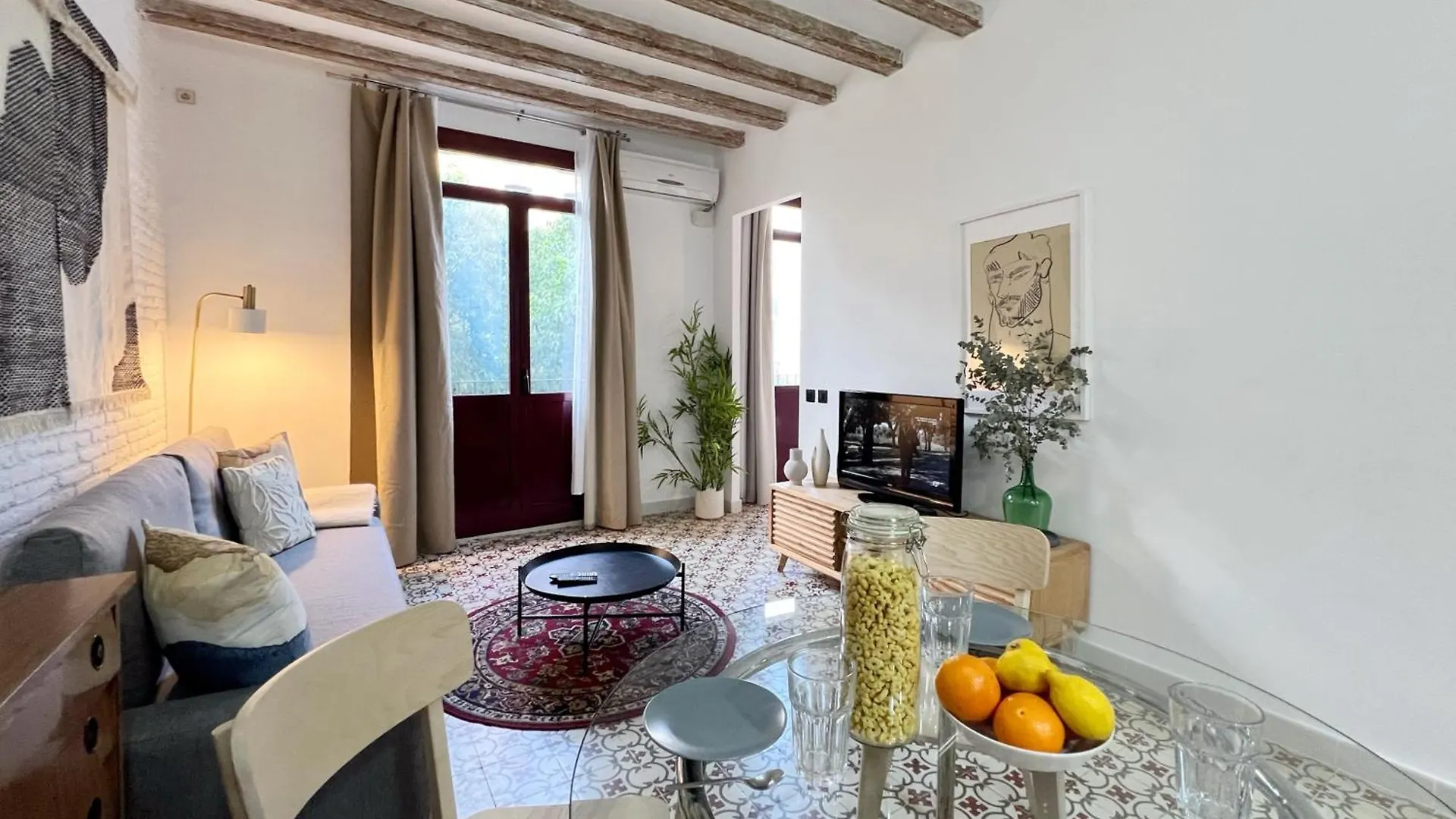 Almodovar Apartment Barcelona